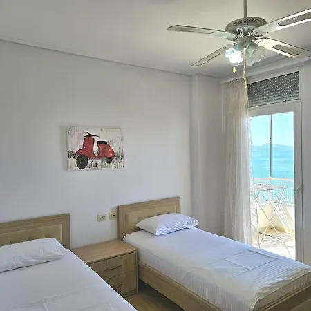 Blue Horizons 公寓 Sarandë